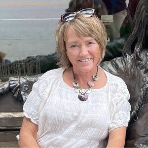 Meet your Posher, Kelly